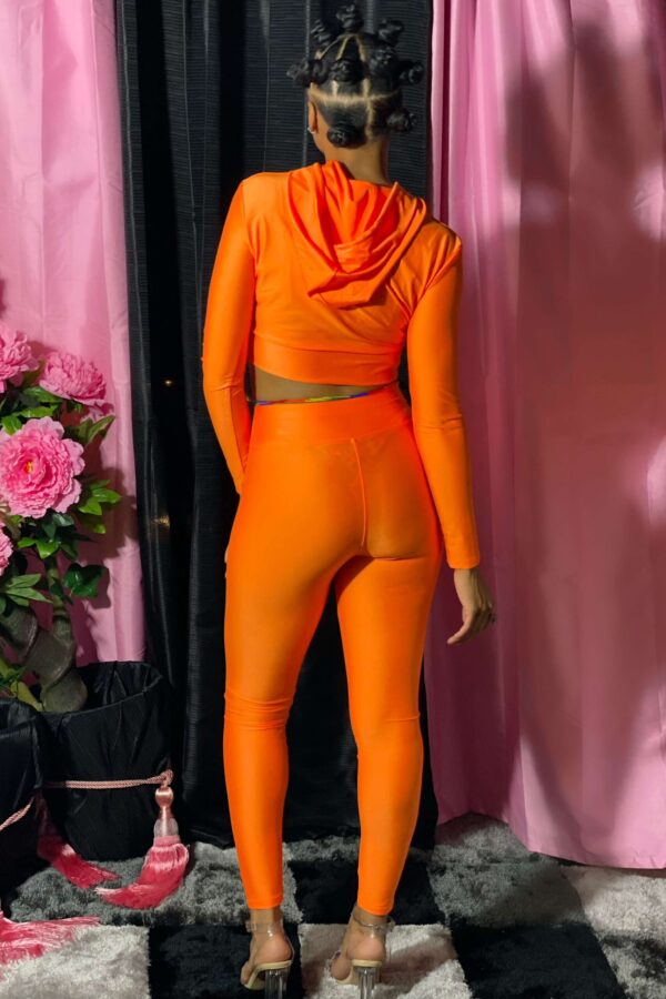 2FBBA26F-F2ED-4B57-9F9C-7F67F8D86FF4
